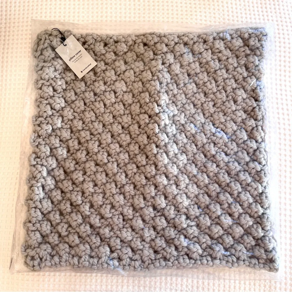 NWT West Elm Cozy Knot Pillow Case 24x20